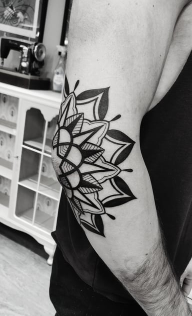 TattooGigs tattoo from Robert C tattoo artist ( style)
