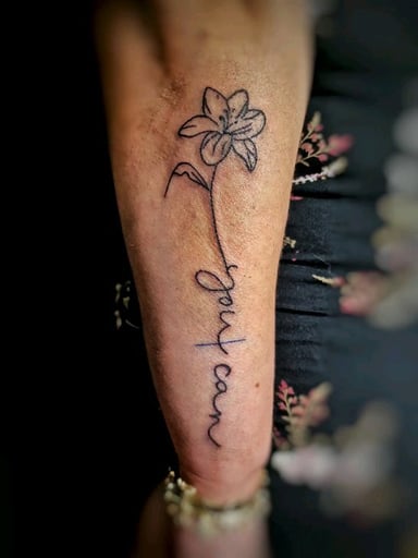 TattooGigs tattoo from Gheorghe  A tattoo artist (Script, Fine-line, Continuous line style)