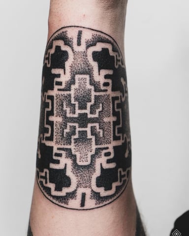 TattooGigs tattoo from Lisa L tattoo artist (Stick and poke, Dotwork, Geometric style)