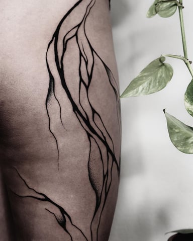 TattooGigs tattoo from Lisa L tattoo artist (Continuous line, Minimalist style)