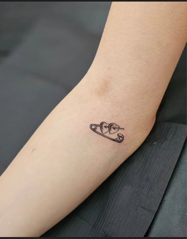 TattooGigs tattoo from  tattoo artist (Fine-line, Minimalist style)